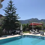 Yaprak Hotell 2*