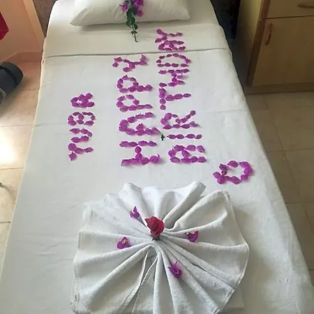 Yaprak فندق داليان