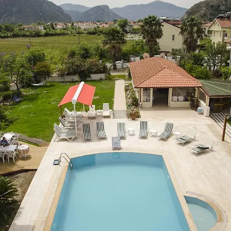 Otel Yaprak 2*